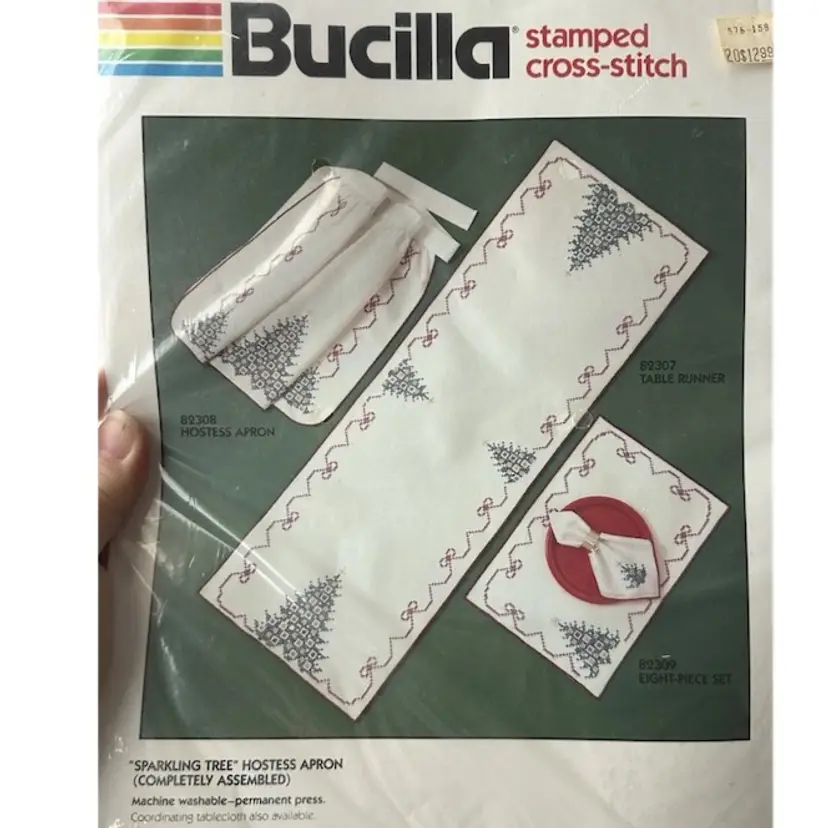 Vtg, New BUCILLA SPARKLING TREE HOSTESS APRON EMBROIDERY KIT, #82308