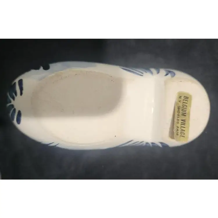 Blue & White Clog Ashtray 5"  Belgium Village NY Worlds Fair