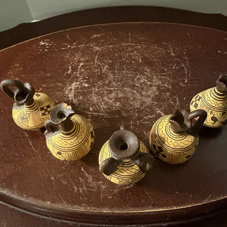 Set Of 5 Mini Jugs And Pitchers