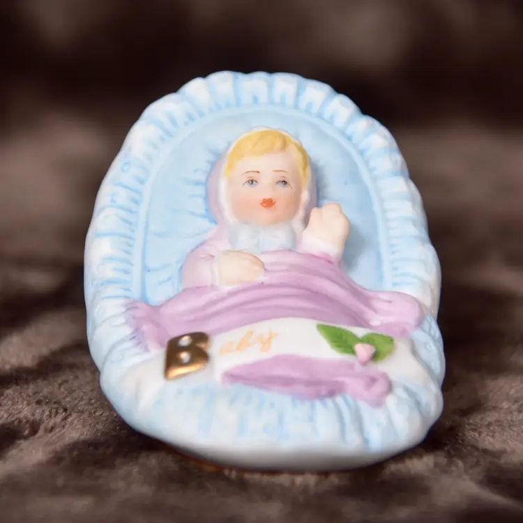 Enesco Growing Up Birthday Girls Figurine Baby Vintage 1983 Blonde Vintage