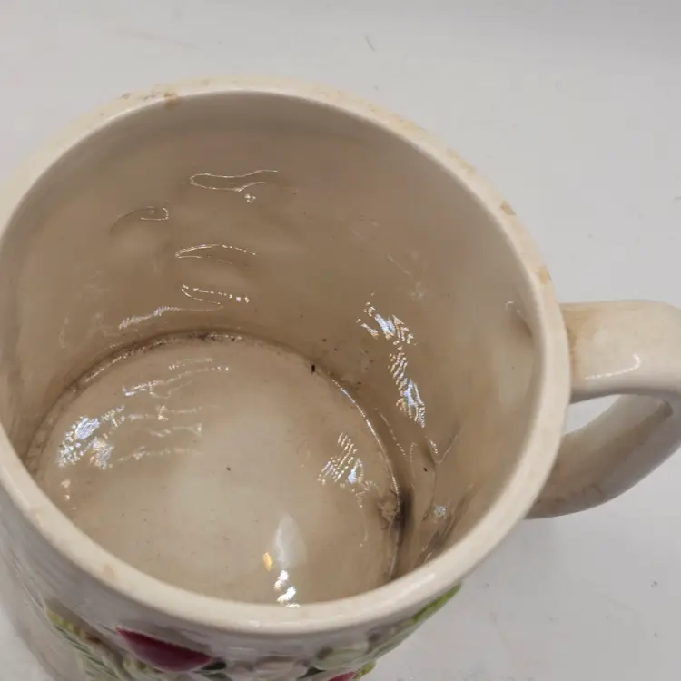 Otagiri Coffee Mug vintage strawberry raised design basket weave