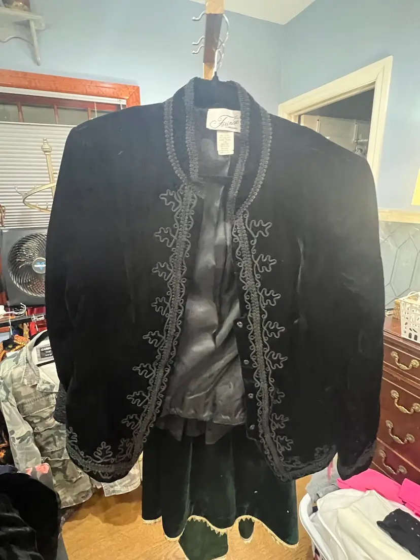 Jacket Bolero Style Black Velvet Vintage
