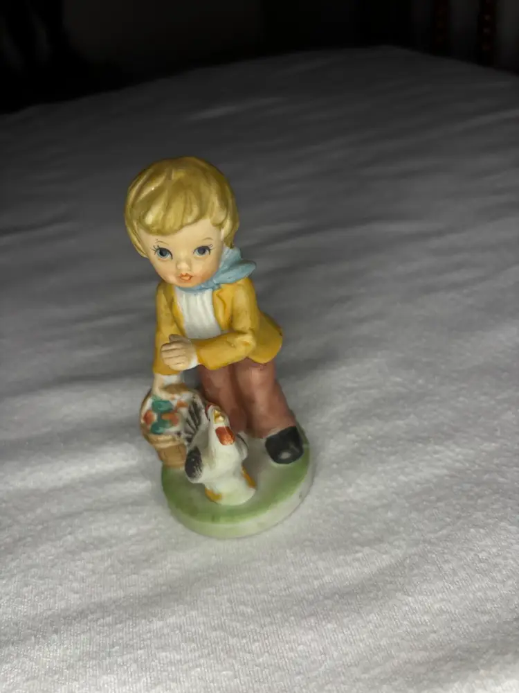 Vintage Porcelain Figurines Lot of 5 Country Village Cottage Decor