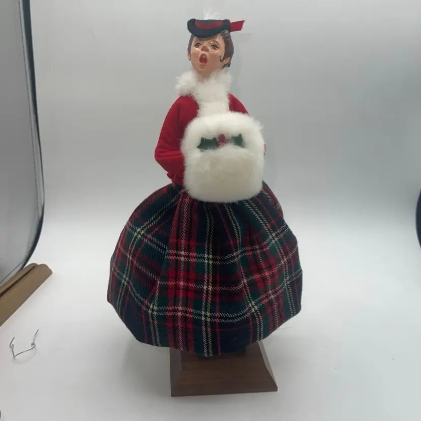 Simpich Lady Carolers with Muff Red Plaid Vintage Character Doll 2005 Signed