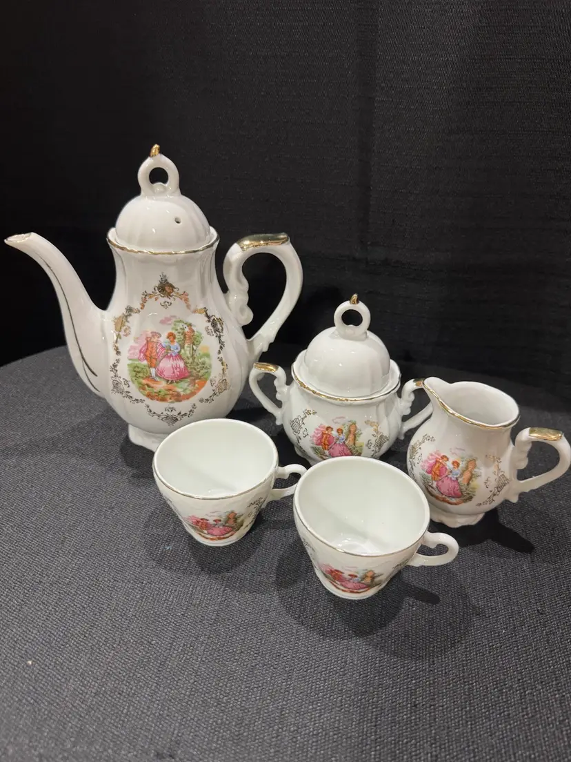 Vintage Tea Set With Music Box Pot, Creamer, Sugar Bowl And 2 Cups