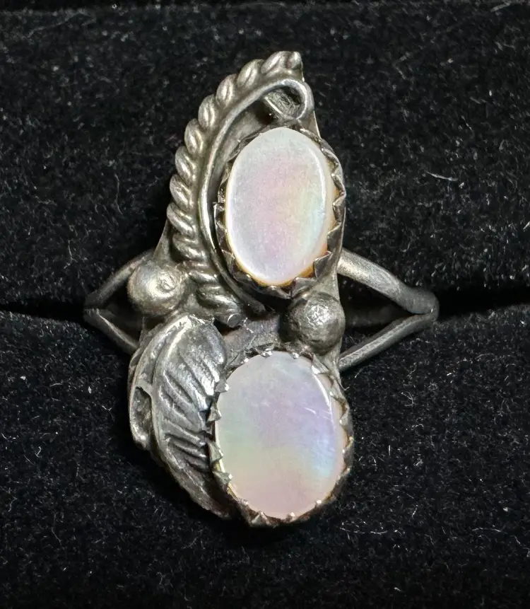 Sterling MOP Sz 6 Ring