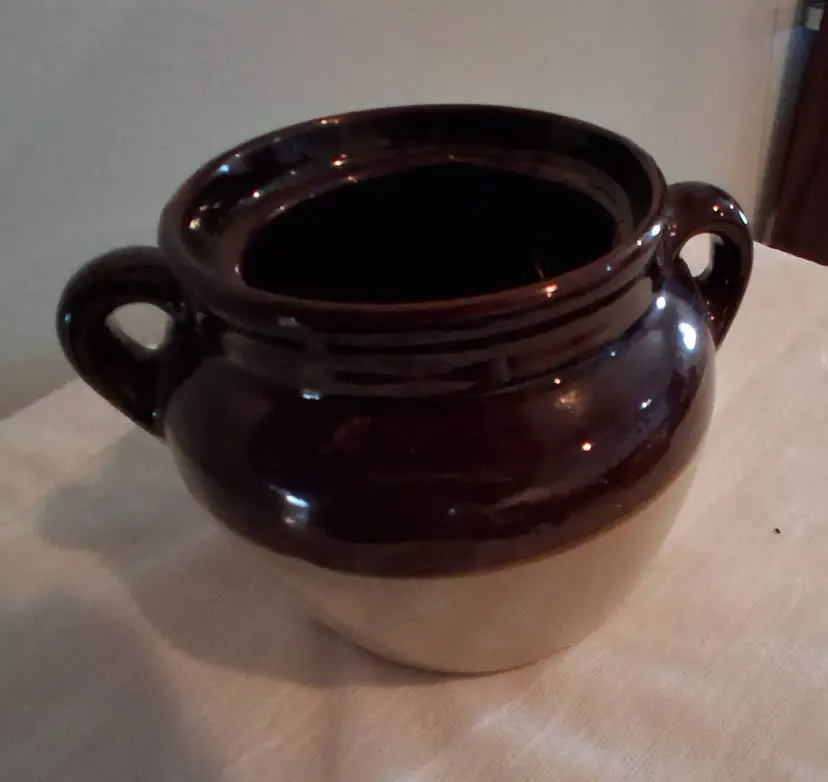 Vintage 1970s era Brown and tan stoneware baked beans crock w/lid