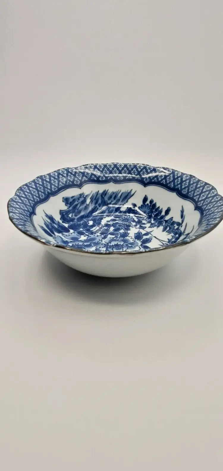 Vintage Toyo Japanese Blue and White Floral Porcelain Decorative Bowl 7-1/2"