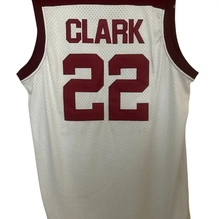 New$125 Caitlin Clark #22 Headgear Classics Dowling Catholic Jersey Men's 2XL $125 MSRP