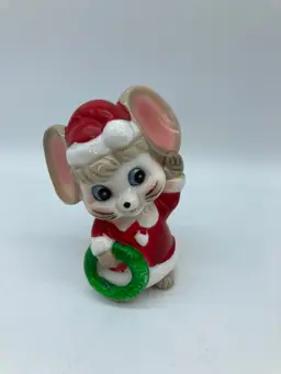Vintage Homco Christmas Santa Mouse with Wreath