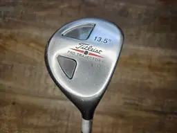 Titleist Pro Trajectory 975F 13.5°, Reg Flex Steel Shaft; Dri-Tac Midsize Grip