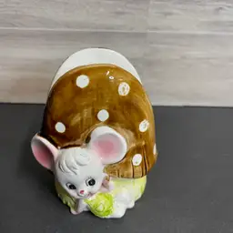Inv. 6021 Enesco Mushroom With Mouse Napkin Holder