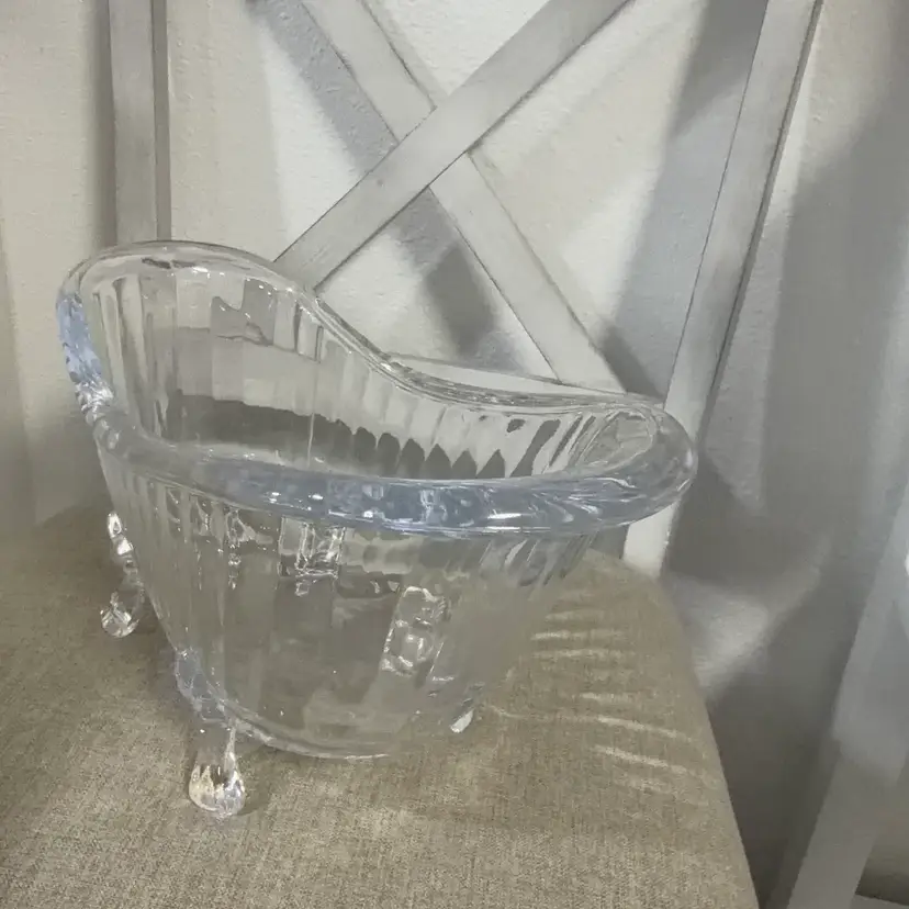 Large Vintage Clear Glass Clawfoot Bathtub Decorative Bowl 13.5” Long x 6” Wide x 7” Tall At Highest Point.
