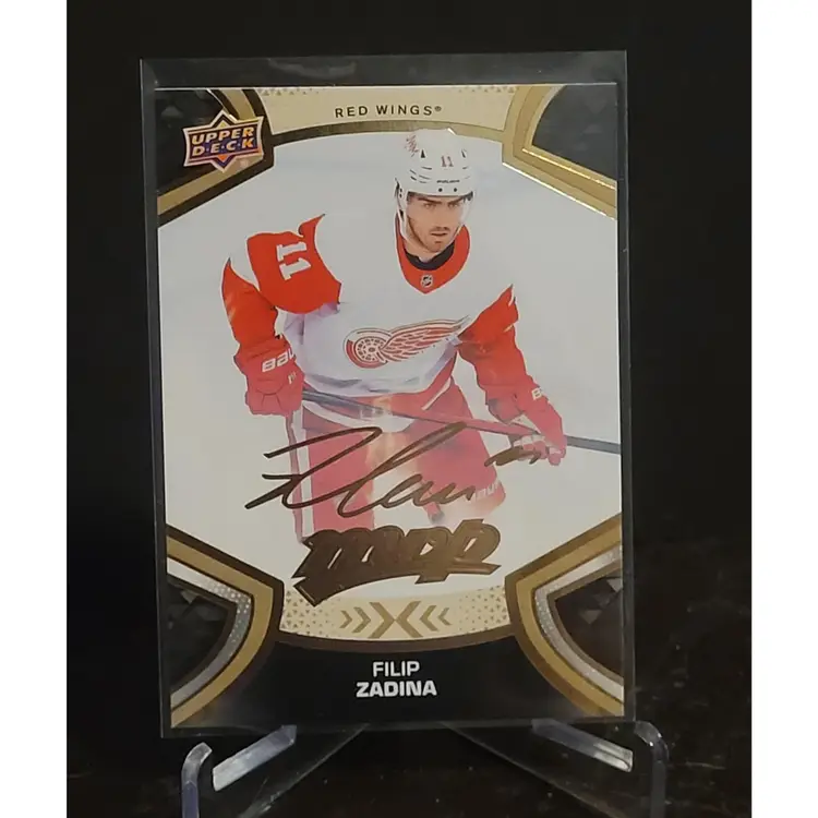 2021-22 Upper Deck MVP GOLD SCRIPT Parallel Detroit Red Wings Filip Zadina #112