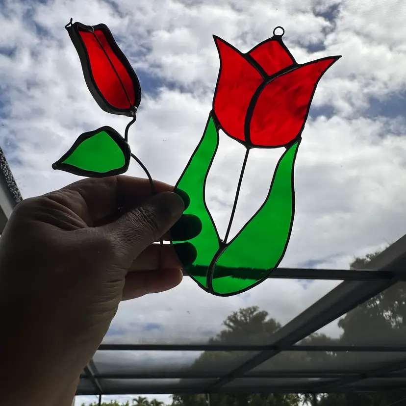 2-Pc Stained Glass Roses Sun Catchers 6”