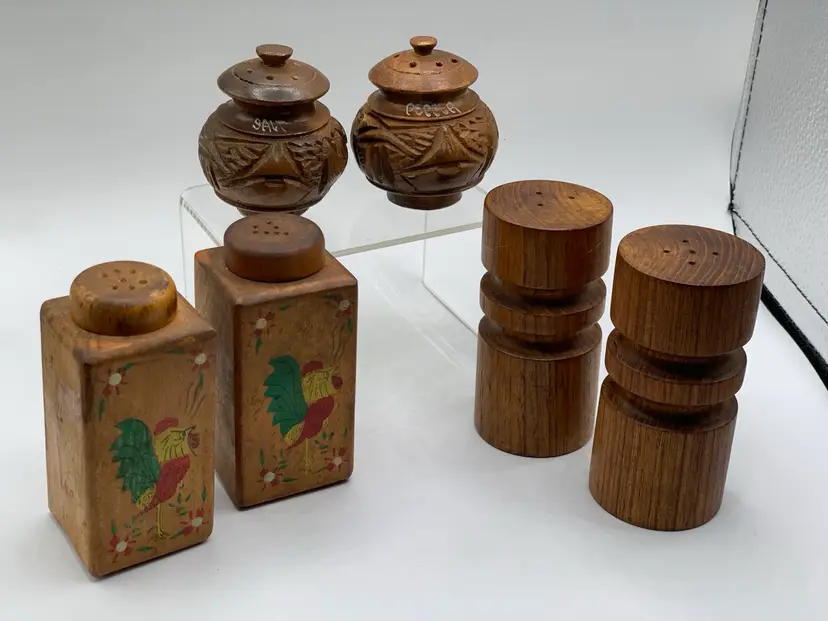 3 Sets, Wooden Salt & Pepper Shakers. Hand Carved Tiki, Roosters And Mcm Pillars