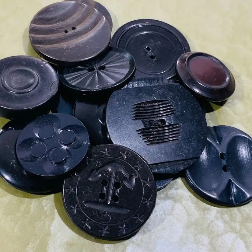 Vintage Buttons Lot Of 15 Assorted Black Charcoal Dark Chocolate Brown Color 