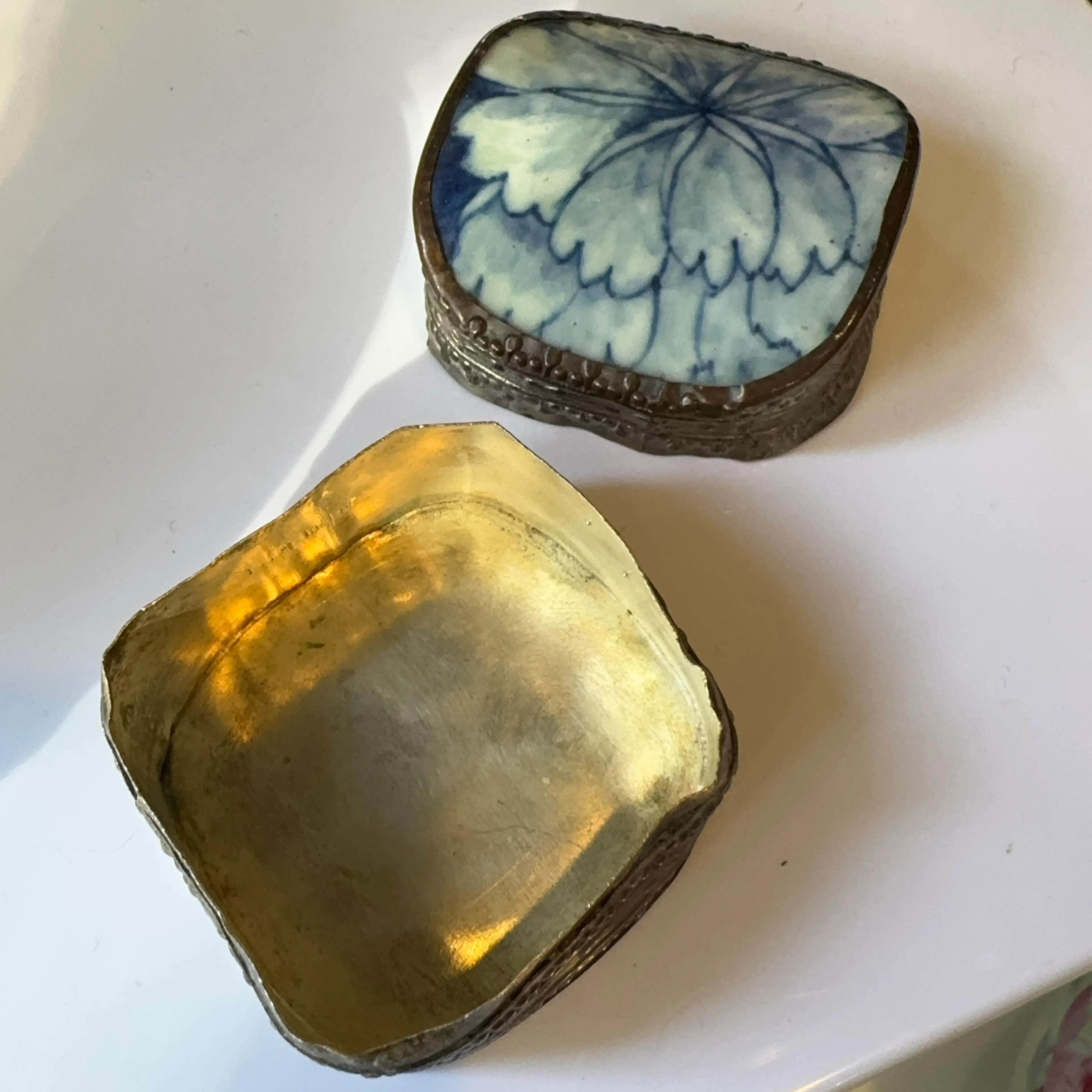 Image 3 of 3