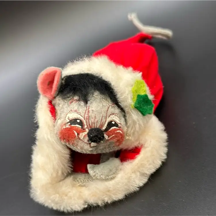 Annalie doll mouse in red Santa hat vintage 1965 Christmas