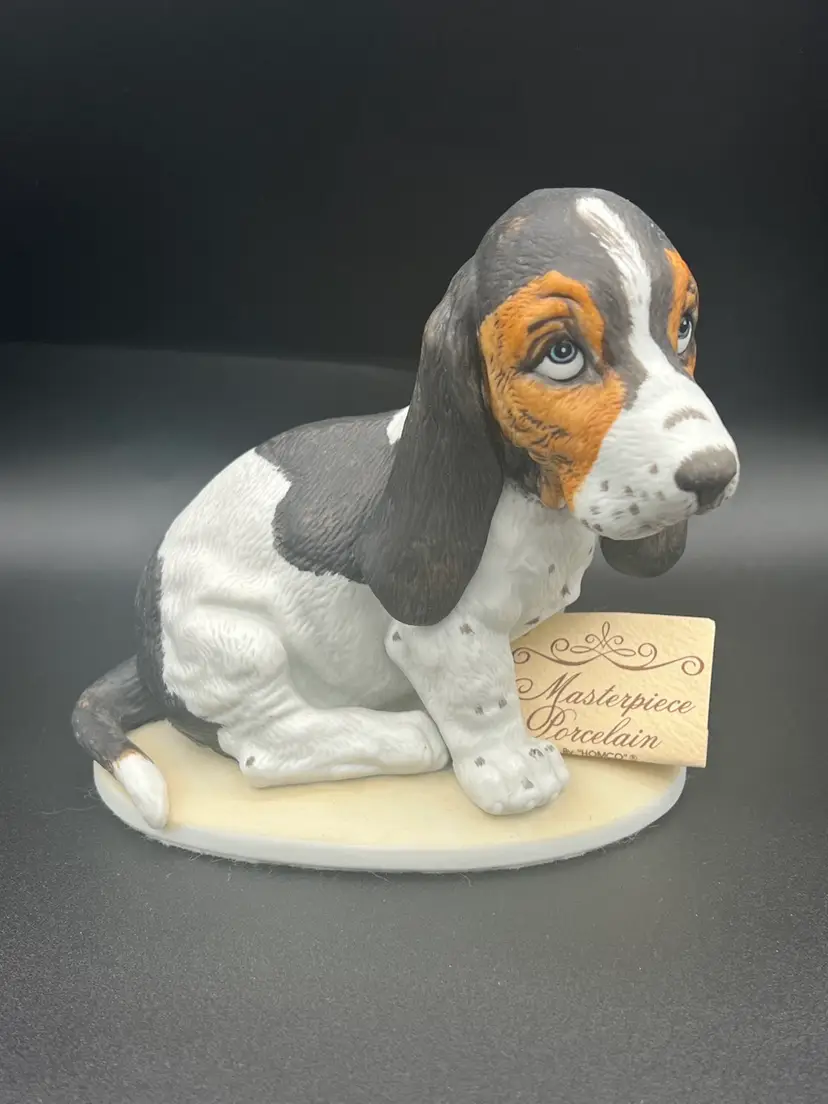 066. Bassett Hound Puppy