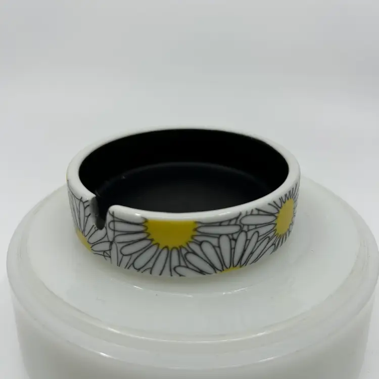 Vintage Ceramic Flower Daisy Ashtray Yellow & Black 1960's Mid Century Modern