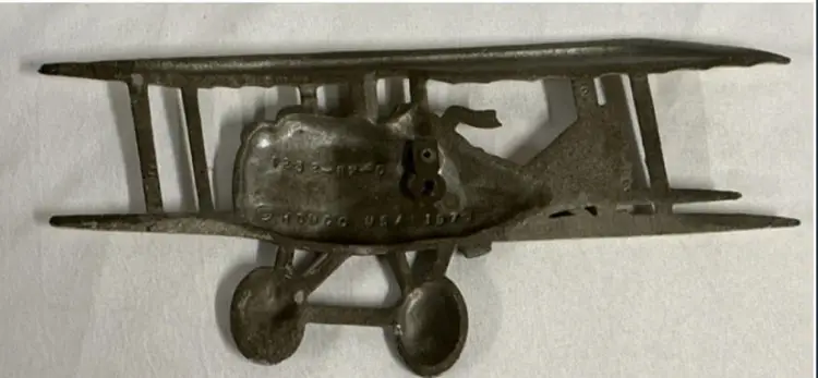 Vintage 1975 Homco WW1 Airplane Cast Metal Wall Hanger USA 1232-BX-G