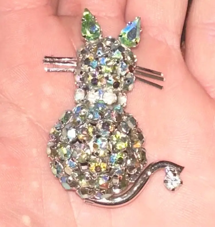 SIGNED WARNER Vintage Brooch Pin Kitty Cat Silver Tone AB Rhinestone Brooch