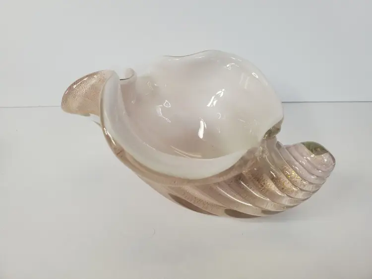 Beautiful Vintage Murano Alfredo Barbini Glass Conch Shell Bowl MCM