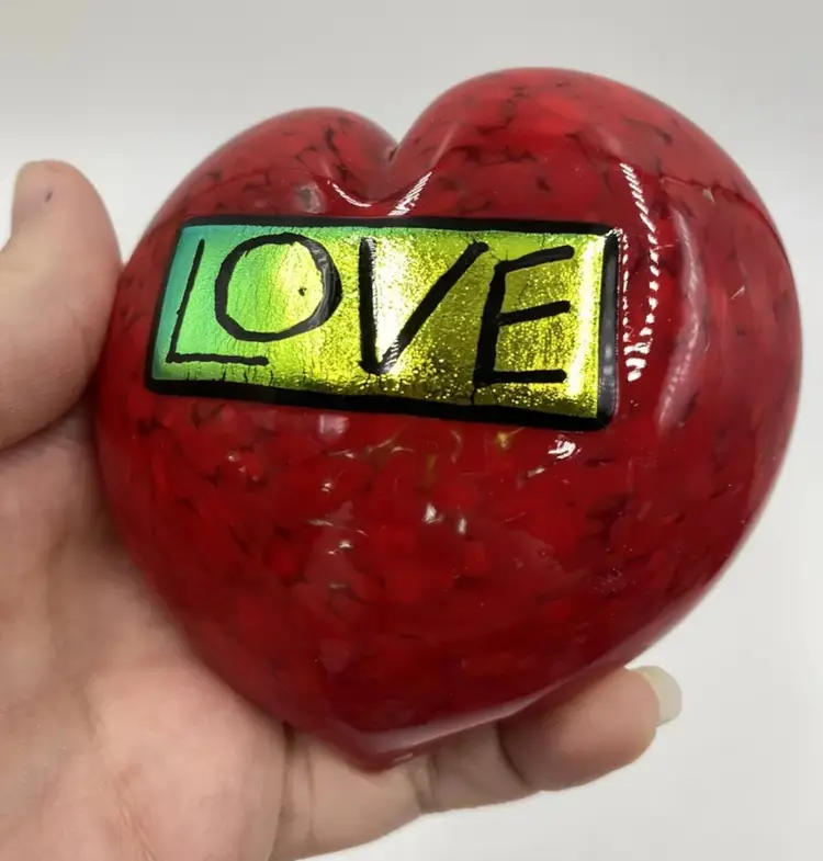 2004 Signed Bill Hand Blown Solid Art Glass Red metallic Heart LOVE Paperweight