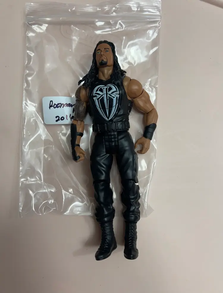Roman Reigns 2016 WWE wrestling action figure