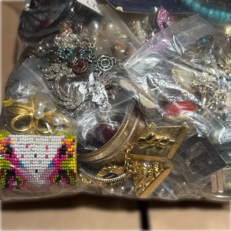 Huge Mixed Lot 80% Wearable 20% Craft/Repairable Jewelry 4lb 10oz