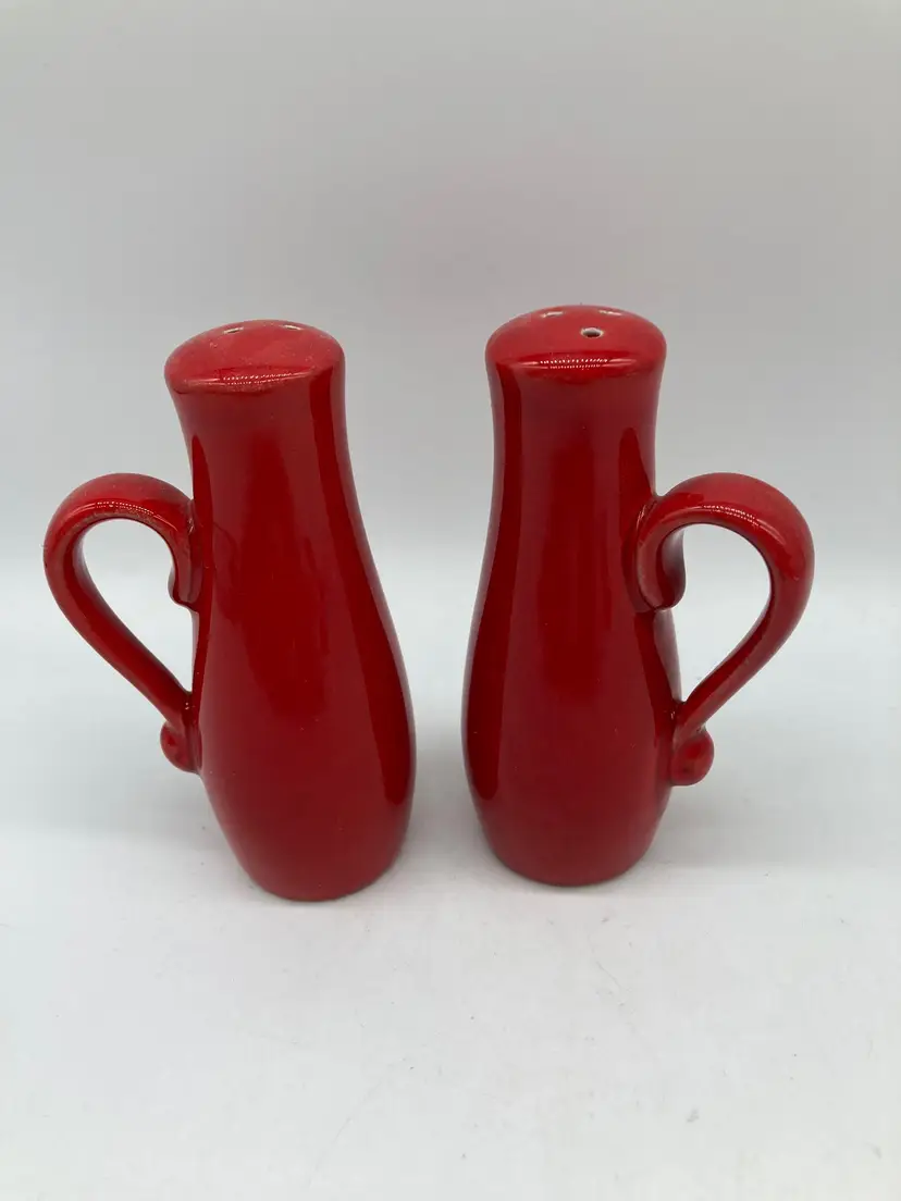 Mid-century RED Metlox Mardi Gras Salt & Pepper Shakers, Vintage Ceramic MCM