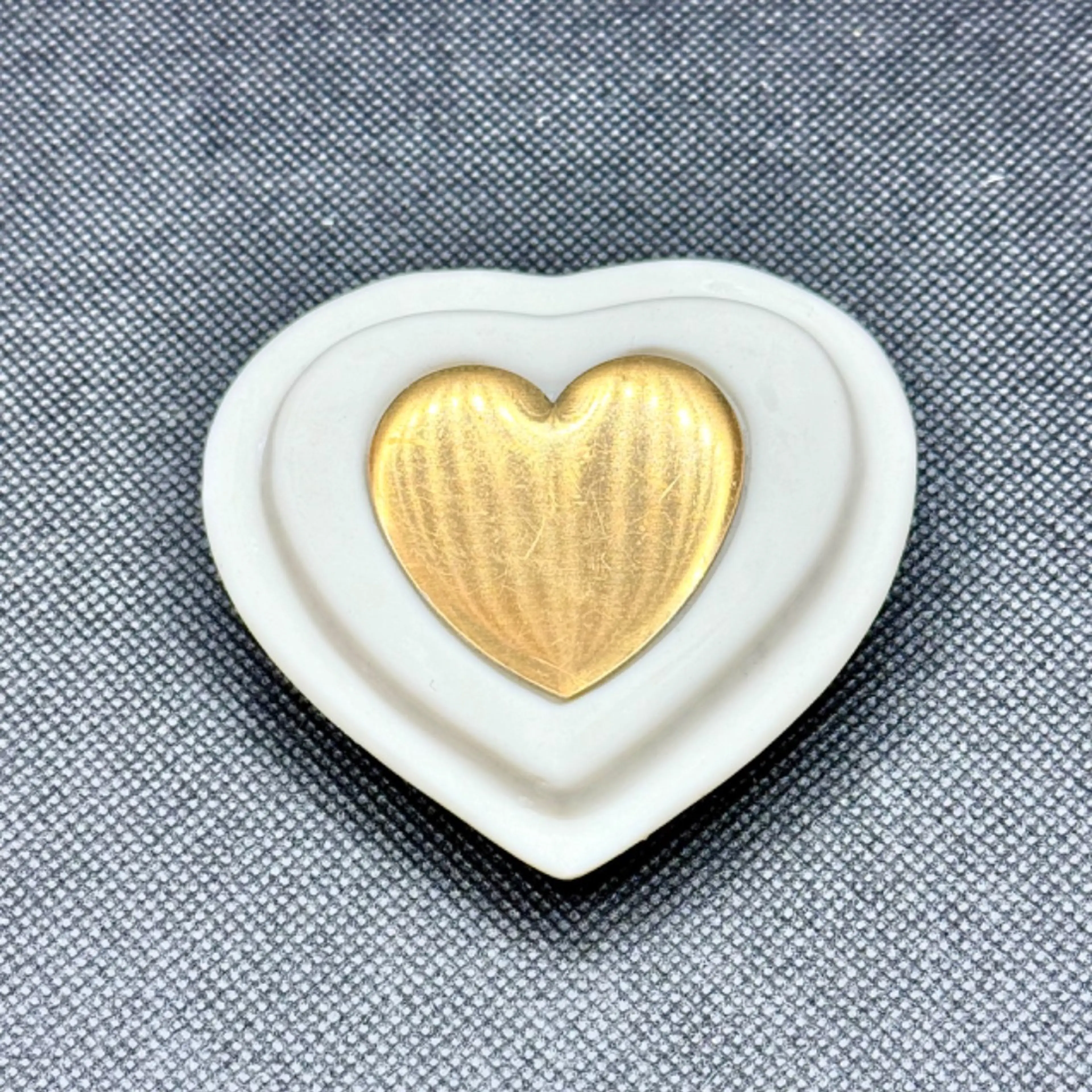 Image 3 of 4