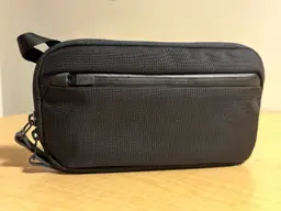 Aer Slim Pouch 2
