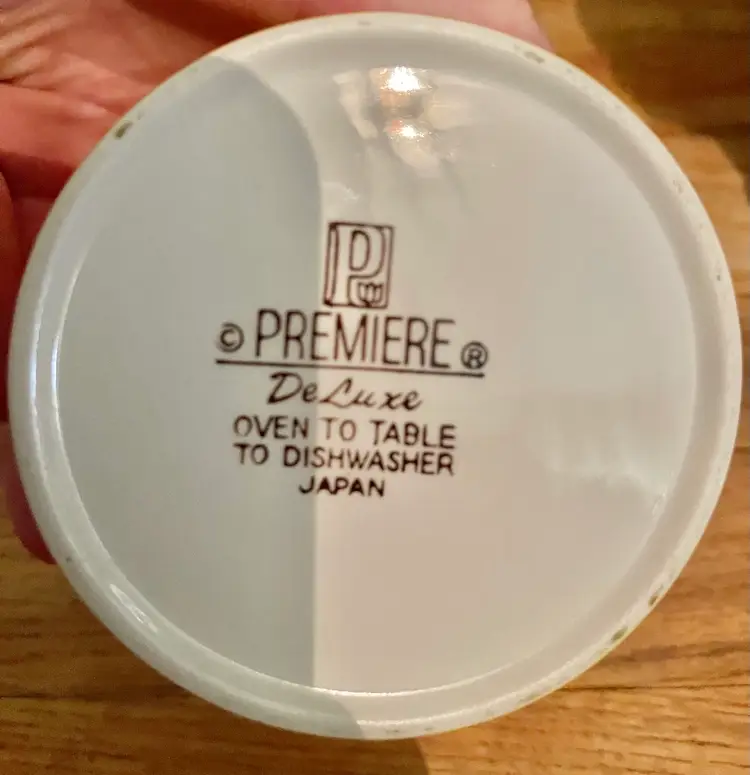 Premiere oven to table sugar and coffee cups