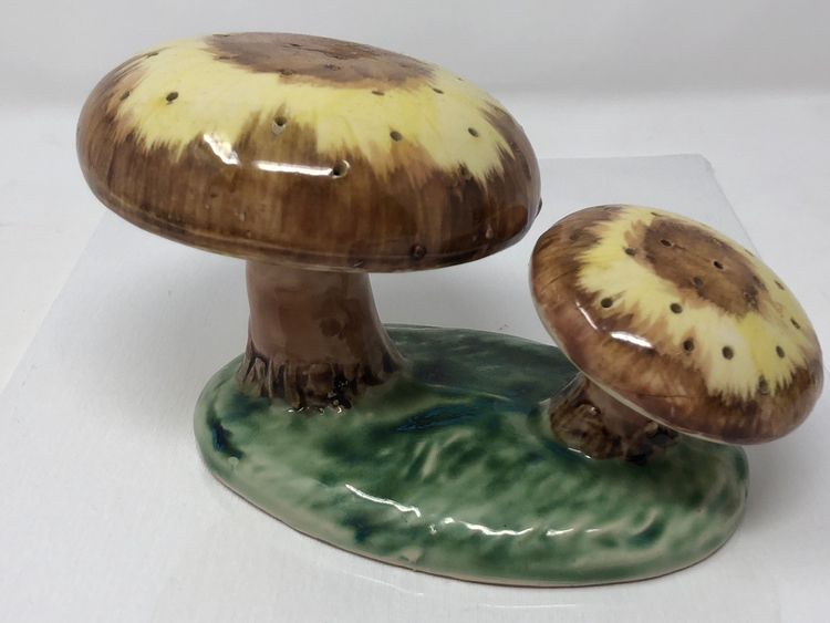Ceramic Mushrooms Appetizer Centerpiece SRG Japan