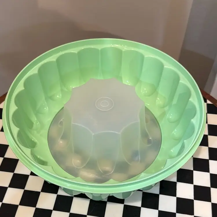 Mid-Century Tupperware Fluted Jell-O Mold