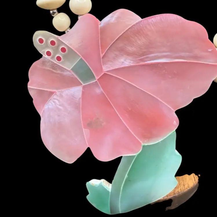 vintage Lee Sands mother-of-pearl inlay pink hibiscus flower necklace