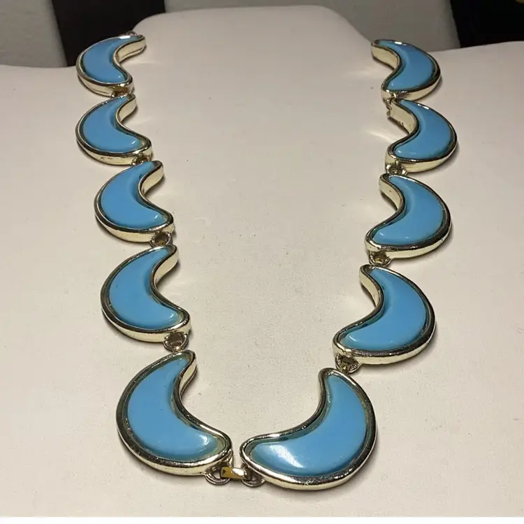 Light Blue Thermoset Necklace 17”