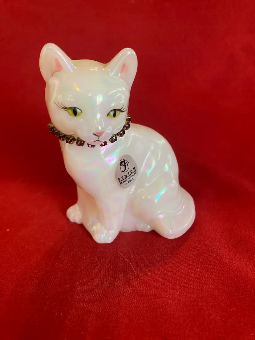 15. VTG Hand Painted Kitty
