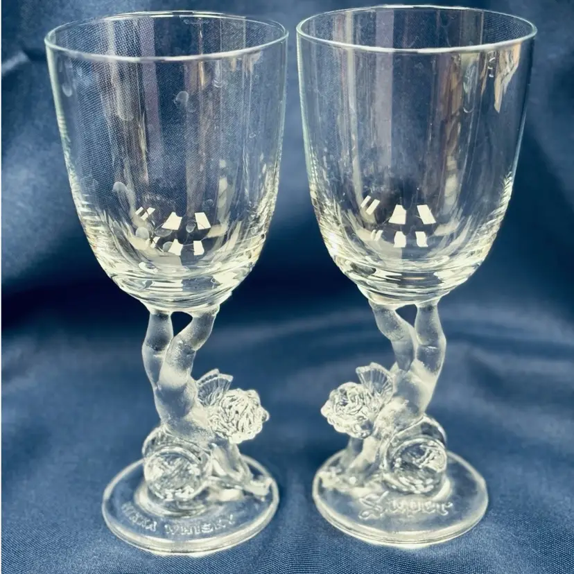 RARE Two Vintage Super Nikka Whisky Cupid With Whisky Cask Mythology Crystal Glasses
