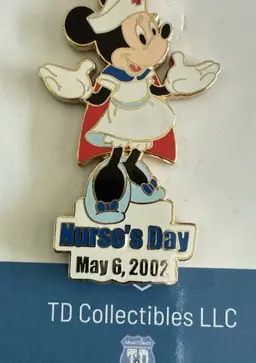 Nurse Day Minnie Mouse   (Disney, Pin Traders)