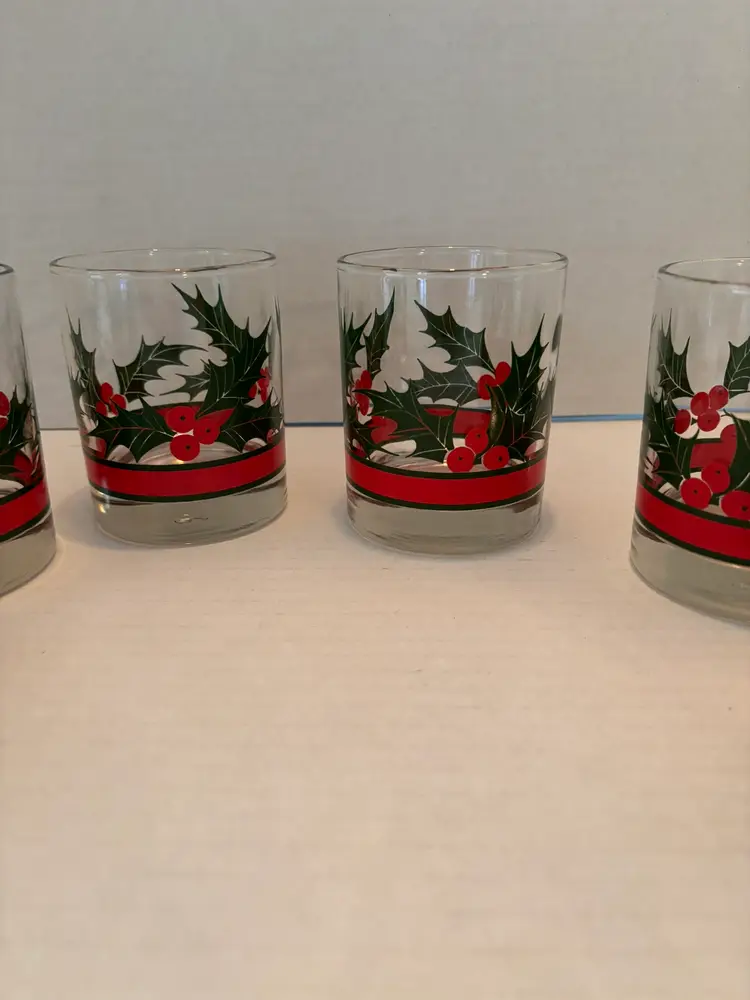 Vintage Lot of Libbey Holly and Berries Rocks Tumblers Clear Glass Red/Green