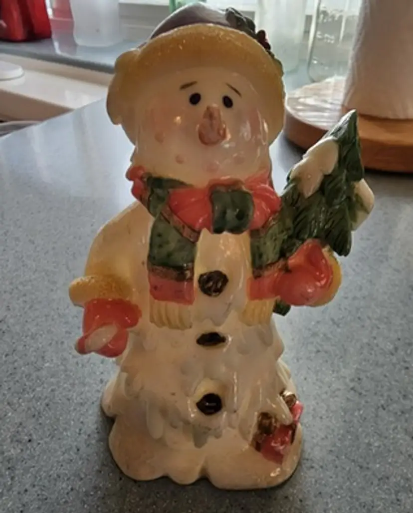 K's Collection Melting snowman With Tree   CHRISTMAS figurine.