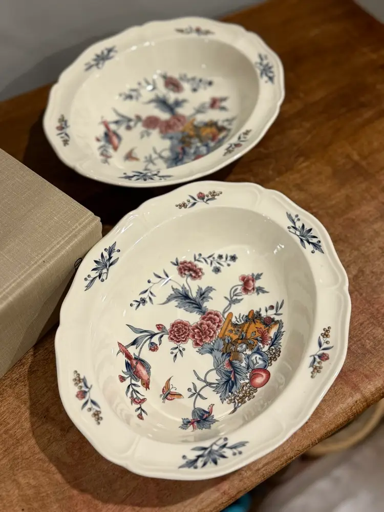 Wedgwood Williamsburg Platter + Two Bowl Set