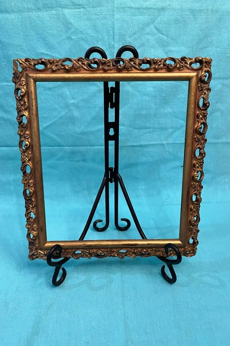 Vintage Ornate Wood Gold Tone Frame