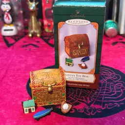 Hallmark Santa’s Toy Box With Mini Ornaments