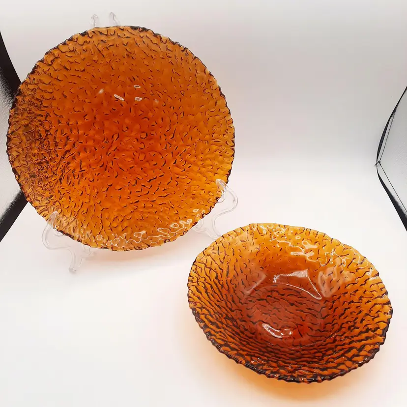 Amber Glass Pebble Texture Plate & Bowl