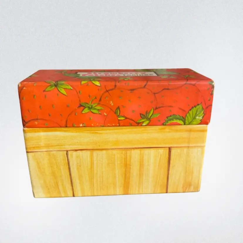 Cardboard Strawberry Recipe Box With Cards