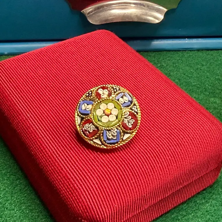 Vintage Italian Micro Mosaic Brooch Pin Round Floral Small 7/8” Gold Tone